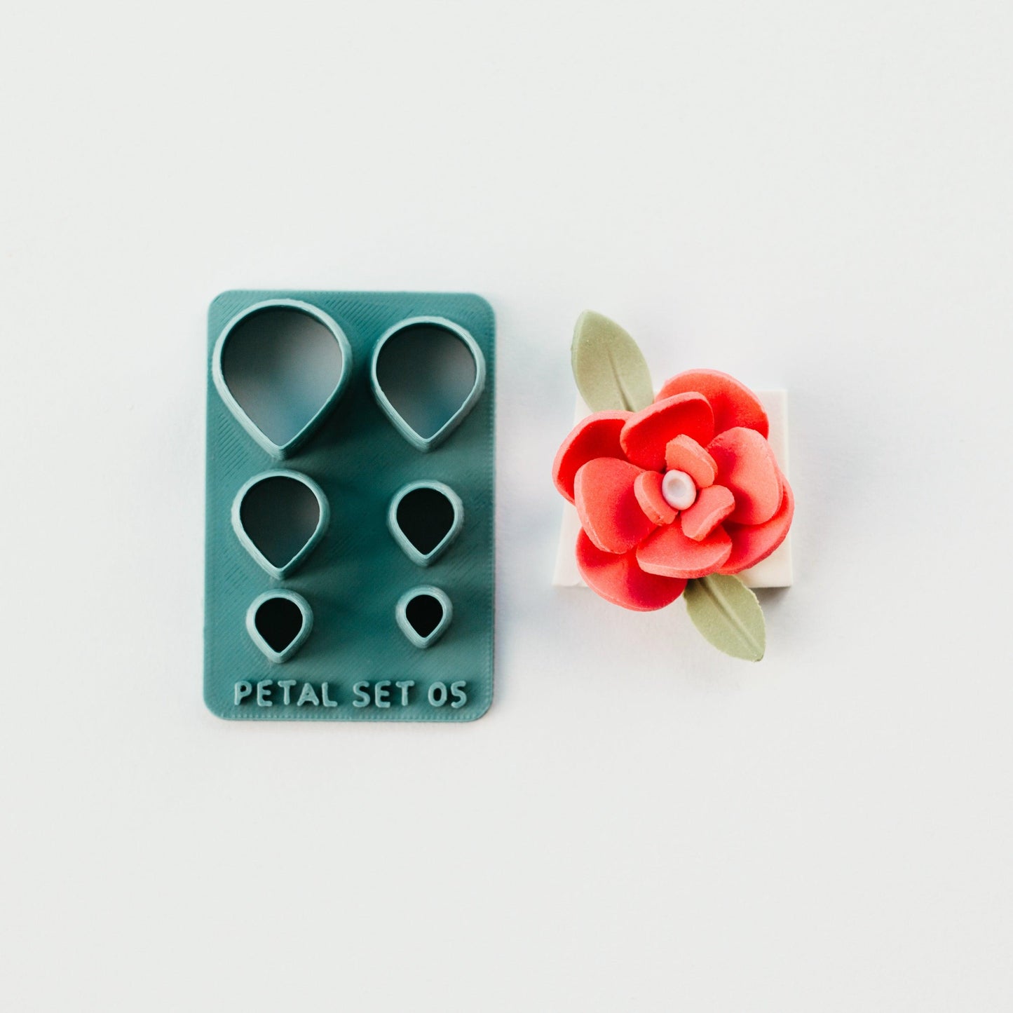 'Petal 5' Florals Multi-Cutter Set - Claylab