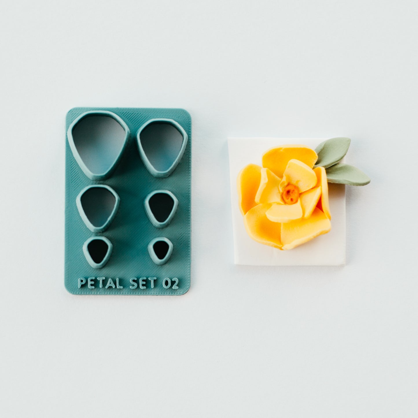 'Petal 2' Florals Multi-Cutter Set - Claylab